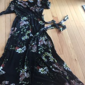 Gorgeous  cotton dress with fall colors black floral maxi dress